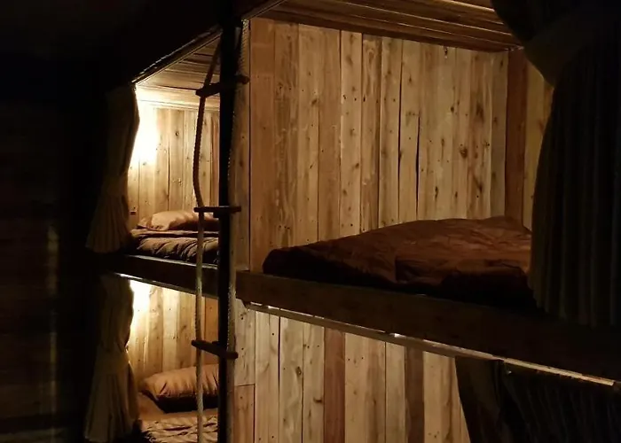 Cozy Cabin Close To Night Market, Mrt, Bts, Airport Train Station Bangkok